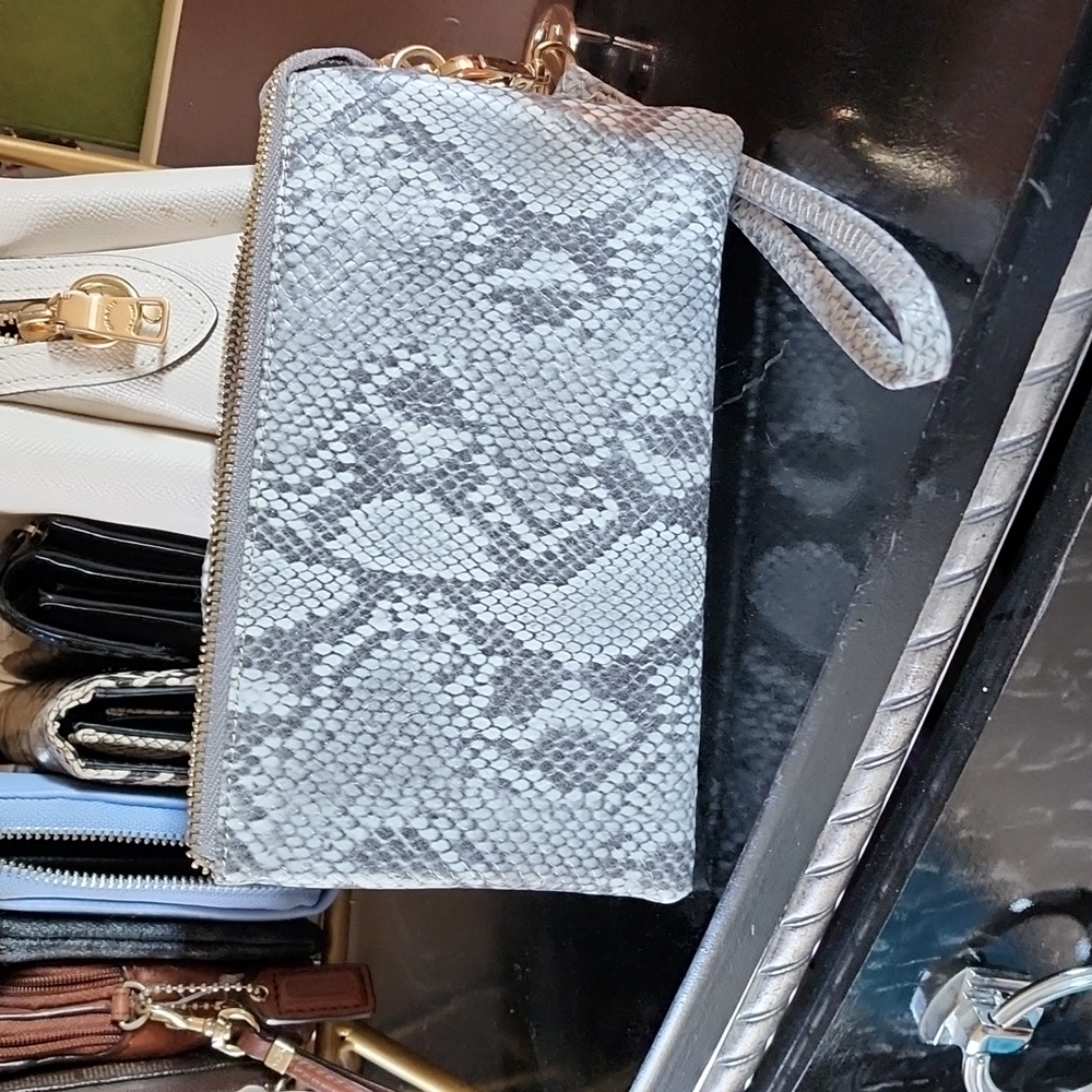 Cross body